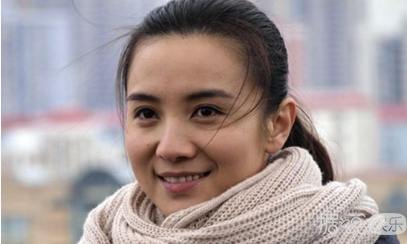 小宋佳深夜醉酒，还发微博说疼！她这是又失恋了？