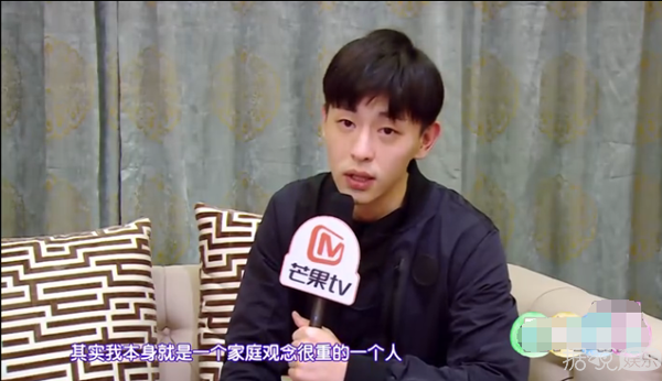 因为陈小春儿子Jasper的一句话，李沁和邓伦竟然组起了CP？