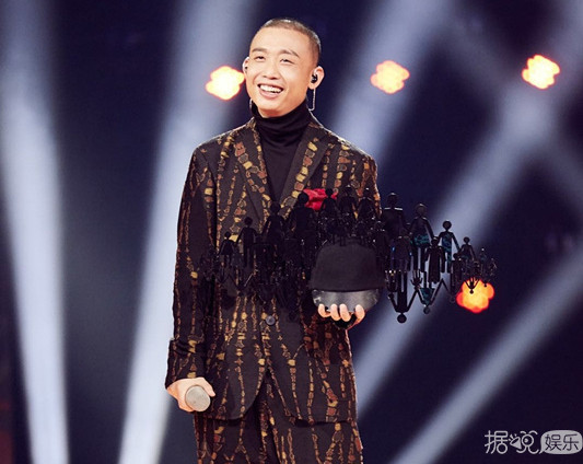 喊着GAI爷只认钱，转身却把一百万捐了，周延你真的很表里不一