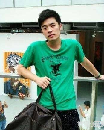 陈赫生日奔四，跑男团集体送大礼！兄弟的心意哭着也要接受