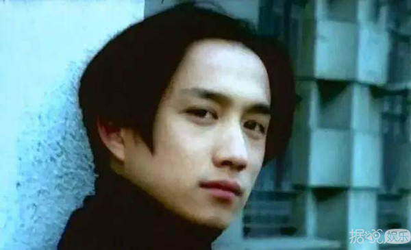 陈赫生日奔四，跑男团集体送大礼！兄弟的心意哭着也要接受