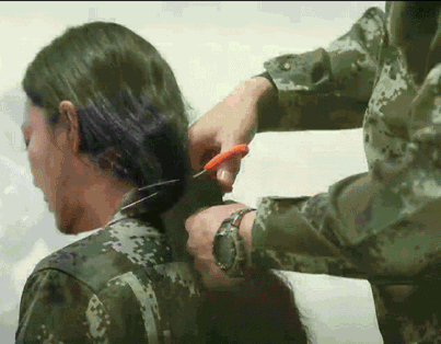 张馨予终于谈恋爱了？对方还是个帅气的兵哥哥？