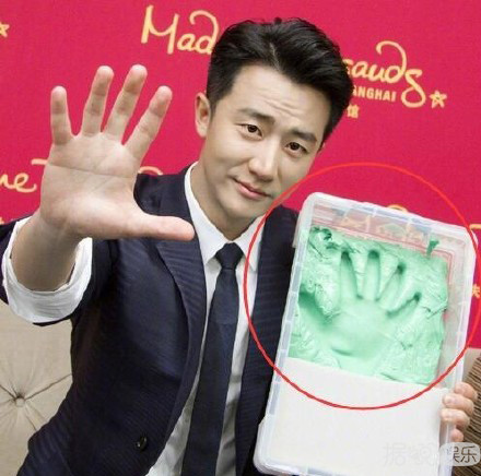 被黄轩的小胖手逗笑!导演为什么总爱暴露黄轩的短板? 被黄轩的小胖手逗笑!导演为什么总爱暴露黄轩的短板?