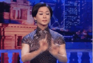 谁说女明星机场一定要凹造型的？你是没见过她们怕冷的样子吧！