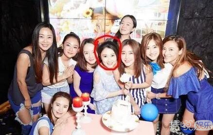 李小璐出事只有马苏为她说话,还有比泰迪姐妹团更塑料的友谊吗 李小璐出事只有马苏为她说话,还有比泰迪姐妹团更塑料的友谊吗