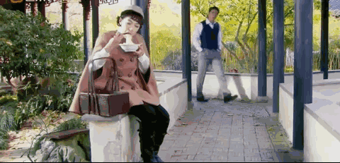 开年神剧！宋茜杨洋新剧堪称民国版极光之恋，主演全变表情包
