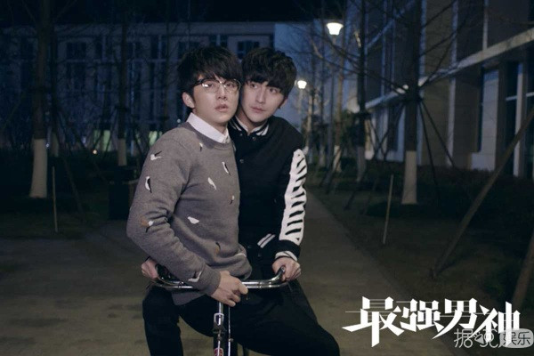 《最强男神》上线一周强势破亿 张思帆张新成师徒CP萌翻网友 《最强男神》上线一周强势破亿 张思帆张新成师徒CP萌翻网友