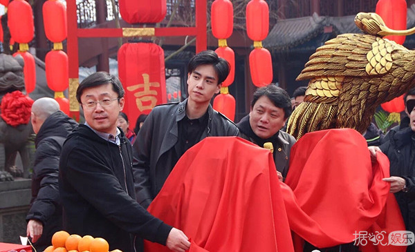 胡一天将出演《绝代双骄》花无缺，苏有朋和谢霆锋你们怎么看？