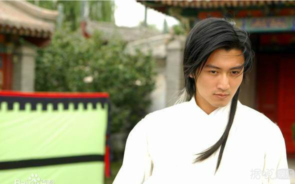 胡一天将出演《绝代双骄》花无缺，苏有朋和谢霆锋你们怎么看？