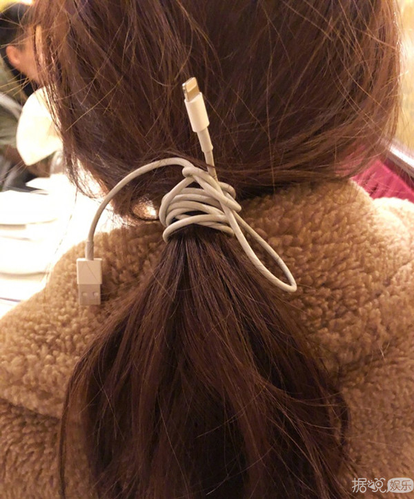 数据线绑头发？熨斗烫头？明星这些生活小妙招太搞笑了吧