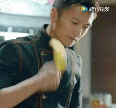数据线绑头发？熨斗烫头？明星这些生活小妙招太搞笑了吧