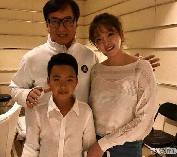 从人人羡慕的白富美到全网嘲,王文也是怎么一步步把路人缘作没的 从人人羡慕的白富美到全网嘲,王文也是怎么一步步把路人缘作没的