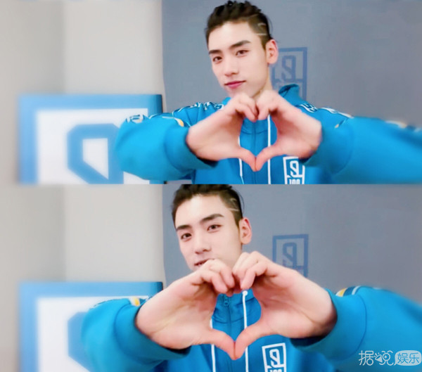 新男团诞生！蔡徐坤C位出道实至名归，他却被质疑有黑幕？