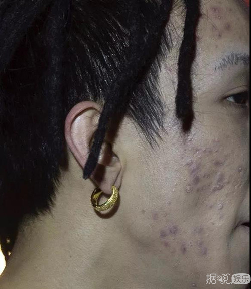 千万别得罪站姐，你的男孩TT骗炮搞多角恋被粉头回踩？