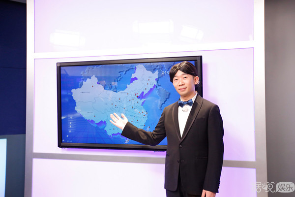 《高能少年团》王俊凯挑战校园直播，张一山访校园食堂