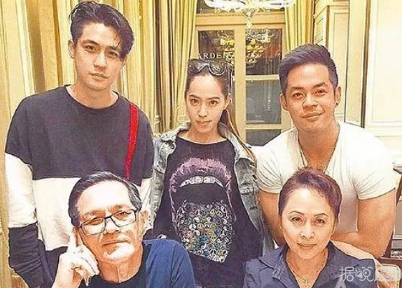 结婚四年就开撕三次，这两夫妻的婚姻也太儿戏了吧