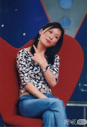 拒当女一,李小冉陈数都为她着迷,47岁的俞飞鸿活得太有魅力了 拒当女一,李小冉陈数都为她着迷,47岁的俞飞鸿活得太有魅力了