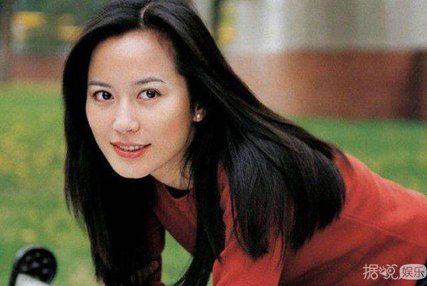 拒当女一,李小冉陈数都为她着迷,47岁的俞飞鸿活得太有魅力了 拒当女一,李小冉陈数都为她着迷,47岁的俞飞鸿活得太有魅力了