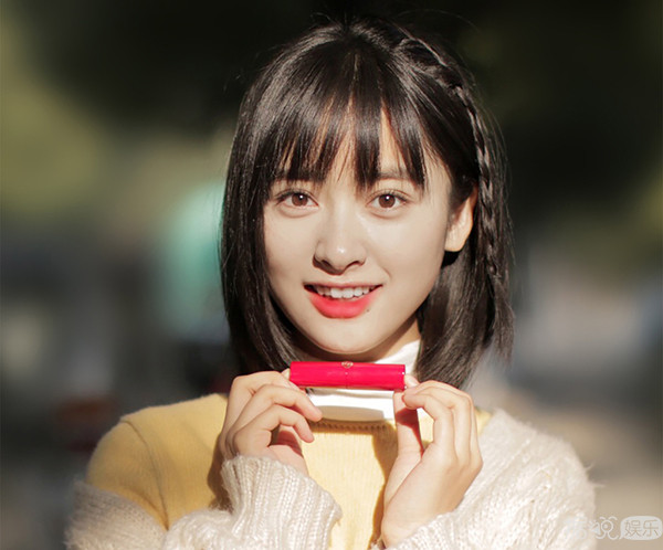 说沈月只有一米四？对方用一张图做出回应