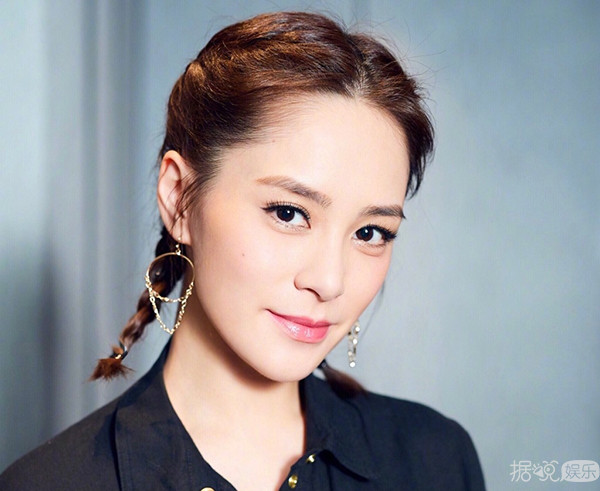 说沈月只有一米四？对方用一张图做出回应