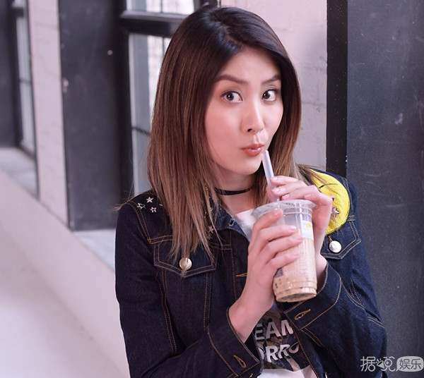 怀孕6个多月还有马甲线，她到底是怎么做到的？