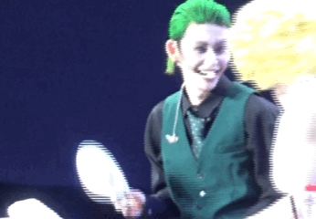 范丞丞演白雪公主、朱正廷反串玛丽莲梦露，这个男团真的有毒