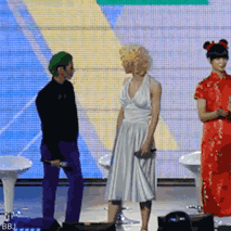 范丞丞演白雪公主、朱正廷反串玛丽莲梦露，这个男团真的有毒