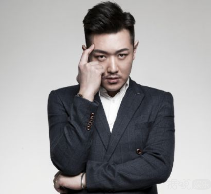 汪涵向俞灏明欧弟说对不起,但最该道歉的人却是他 汪涵向俞灏明欧弟说对不起,但最该道歉的人却是他