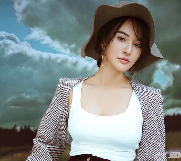 说高云翔有桃花劫,黄晓明有财务危机,这位女神婆什么来历? 说高云翔有桃花劫,黄晓明有财务危机,这位女神婆什么来历?