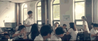 他不仅是10级鉴婊达人，还拥有统一饭圈的颜值？