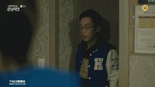 他不仅是10级鉴婊达人，还拥有统一饭圈的颜值？