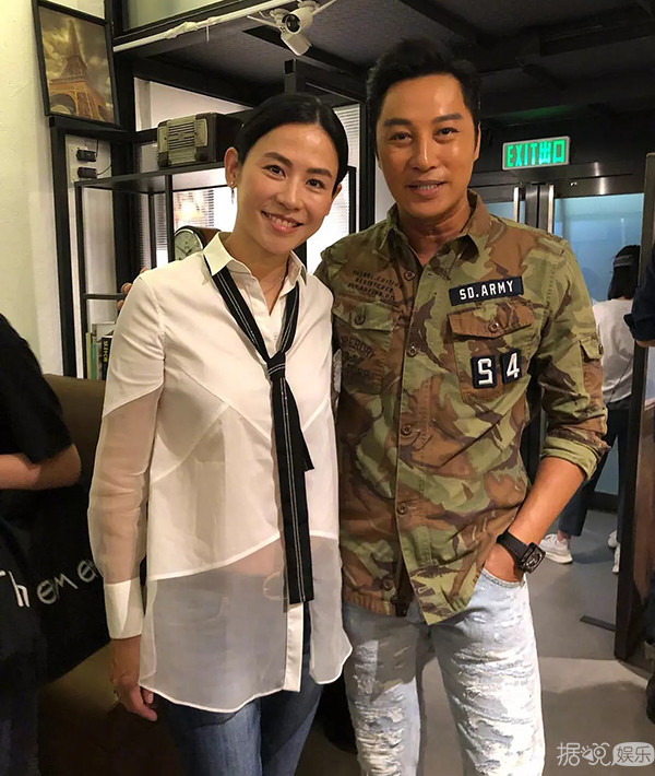 51岁的周慧敏,颜值和身材也太逆天了吧 51岁的周慧敏,颜值和身材也太逆天了吧