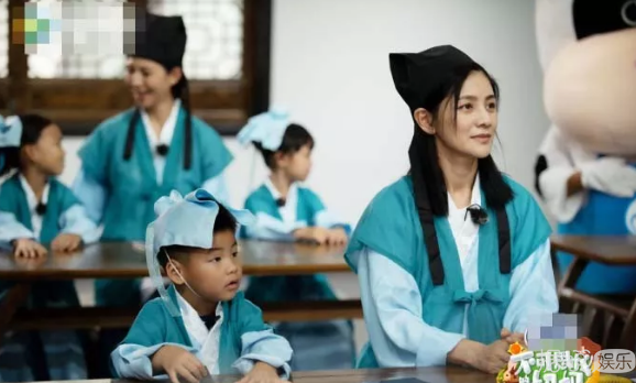 都快开学了,爸爸去哪竟然还没播?继续来回忆当年的小萌娃 都快开学了,爸爸去哪竟然还没播?继续来回忆当年的小萌娃