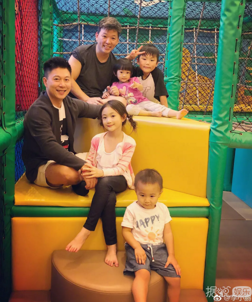 都快开学了,爸爸去哪竟然还没播?继续来回忆当年的小萌娃 都快开学了,爸爸去哪竟然还没播?继续来回忆当年的小萌娃