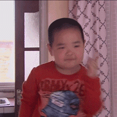 你们手机里的表情包不但长大了，还学会谈恋爱了