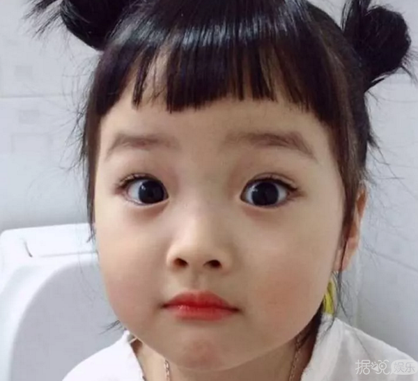 你们手机里的表情包不但长大了,还学会谈恋爱了 你们手机里的表情包不但长大了,还学会谈恋爱了
