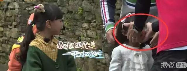 陈小春和刘畊宏齐聚却不见小泡芙,最失望不是jasper,竟是他? 陈小春和刘畊宏齐聚却不见小泡芙,最失望不是jasper,竟是他?