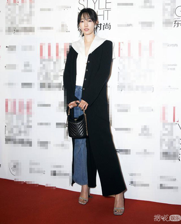 杨幂baby玩得欢,唐嫣刘雯合比心,女星的友谊好难懂 杨幂baby玩得欢,唐嫣刘雯合比心,女星的友谊好难懂