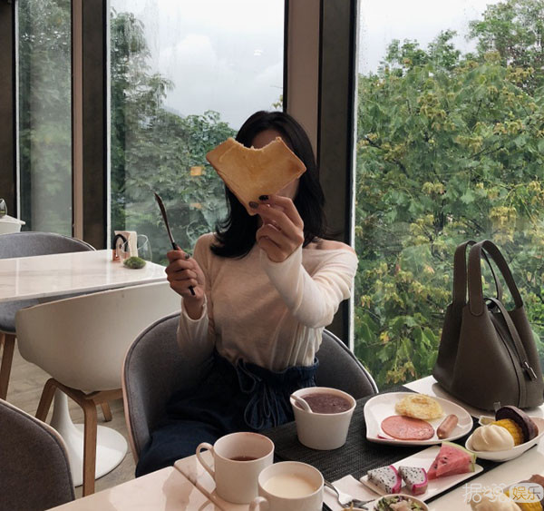 打孕妇,诅咒未出世的孩子,这网红是要上天吗? 打孕妇,诅咒未出世的孩子,这网红是要上天吗?