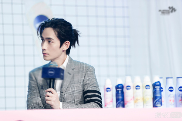 朱一龙剧里剧外都凭实力单身？其实这样的男爱豆还有一打