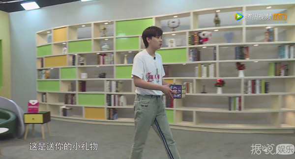 朱一龙剧里剧外都凭实力单身？其实这样的男爱豆还有一打