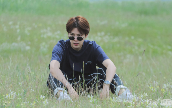 朱一龙剧里剧外都凭实力单身？其实这样的男爱豆还有一打