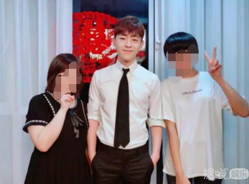 邓伦又去当伴郎了，这是要发展成专业户吗？