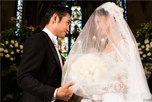 邓伦又去当伴郎了，这是要发展成专业户吗？