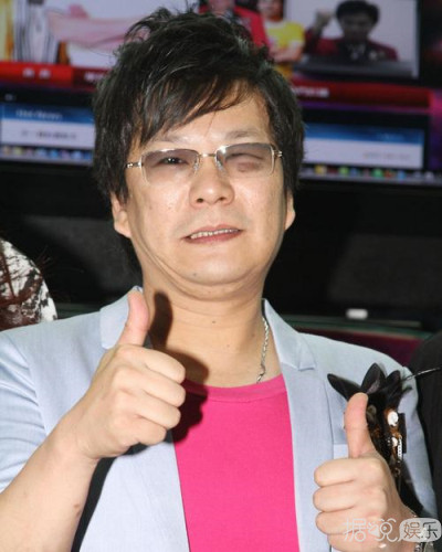 今昔对比强烈！这些男星年轻时帅出天际