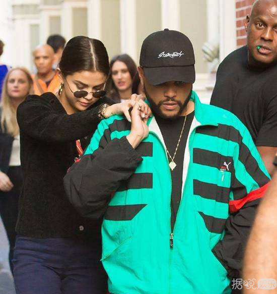 比伯海莉结婚了，他和赛琳娜终于彻底结束