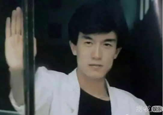 年仅50岁的李咏患癌过世,妻子发博称:永失我爱 年仅50岁的李咏患癌过世,妻子发博称:永失我爱