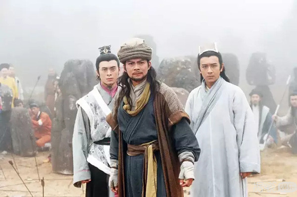 金庸走了，但他在娱乐圈漂泊的江湖儿女都还在