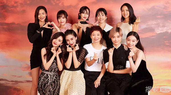 杨幂和唐嫣又再次上演了年度最尴尬画面