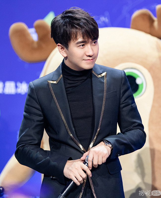 辛芷蕾翟天临会在一起，网友们半年前就预料到了